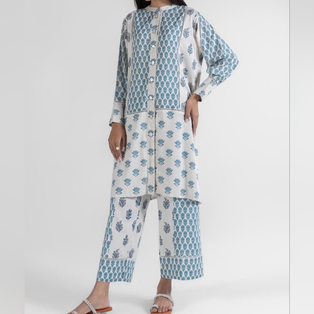 NWT 2‎ Piece Sana Safinaz Printed Outfit Set size small